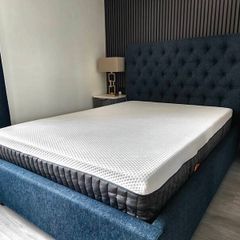 Emma Original Pro Mattress. Double (135x190cm). Barely Used. As New Condition
