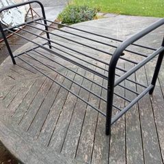 Shoe stand