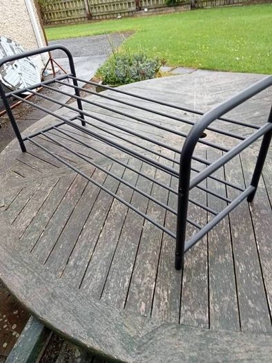 Shoe stand