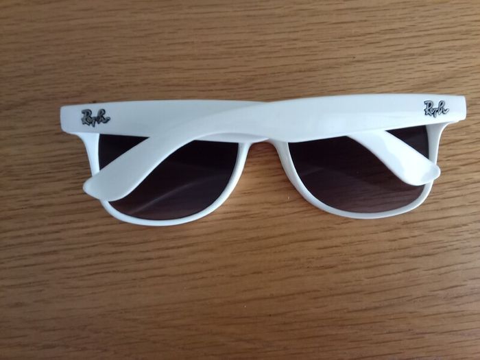 Men's/Women's Sunglasses.