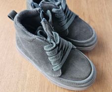 Boys boots