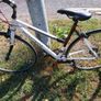 hybrid bike Image 2