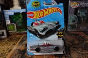 TV Series Batmobile Silver ! Batman TV Series ! 2017 ! Hot Wheels ! Mattel !