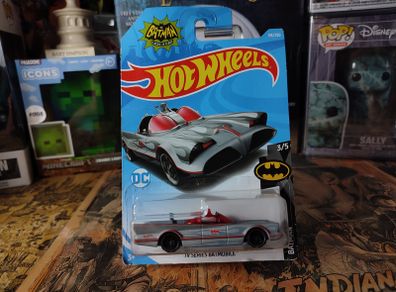 TV Series Batmobile Silver ! Batman TV Series ! 2017 ! Hot Wheels ! Mattel !