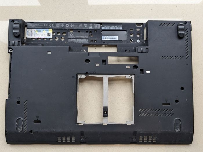 Thinkpad X230 bottom cover