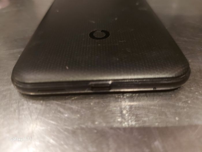 Vodafone Mobile Phone, Model VFD 600, 8GB, working fine and in very good condition