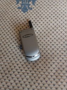 Motorola V3690