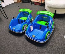 2 Flybar electric bumper cars