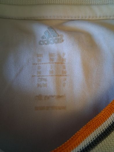 Real madrid Jersey. Official Adidas Mens Home Jersey From 2013 Champions League Victorious Campaign.  Authentic Original From 2013. Not A Modern Day Remake.