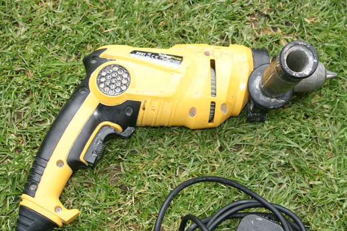 X027 Power plus Impact Drill 910W,230-240V