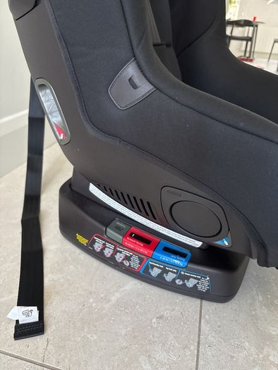 Nuna Rava car seat