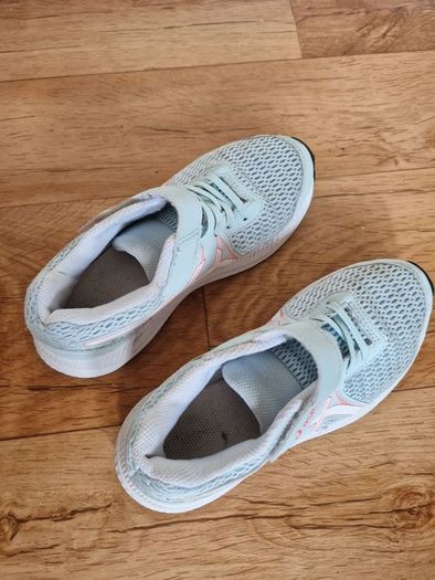 shoes for girl size 1,5 UK