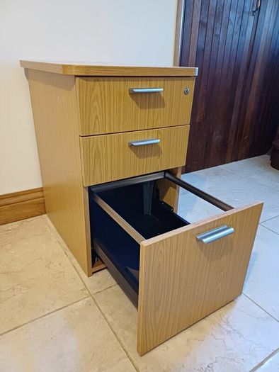 Wooden 3 Drawer Pedestal - Silver Handles