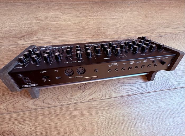 Roland SE02
