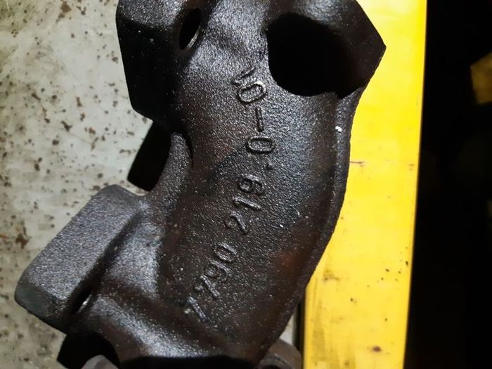 exhaust manifold for bmw 520d