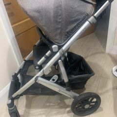 Uppababy Vista travel system 3 in 1