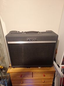 Fender BassBreaker 18/30W Combo AMP