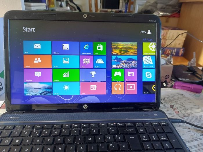 HP Pavilion G6, Intel Core i3-3110M, 2.4GHz, 6GB Ram, Windows 8, Opera, Chrome and VLC
