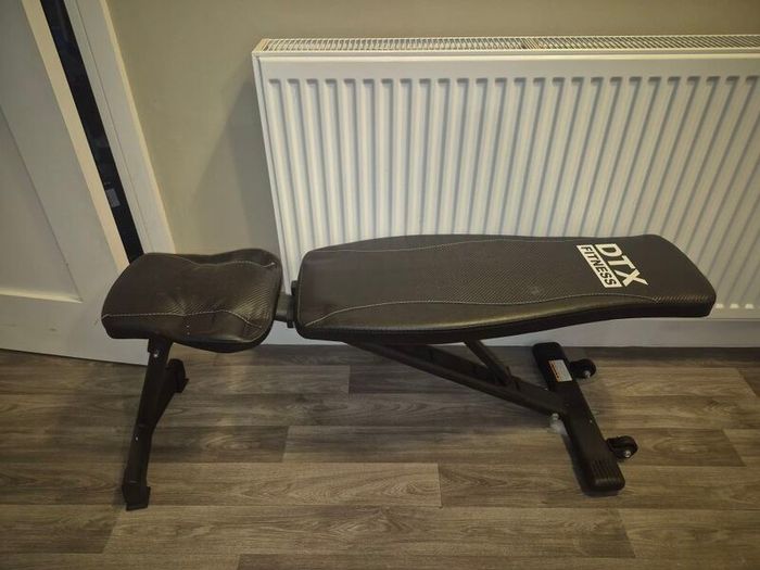 weight bench