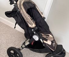 Baby jogger buggy / stroller FREE