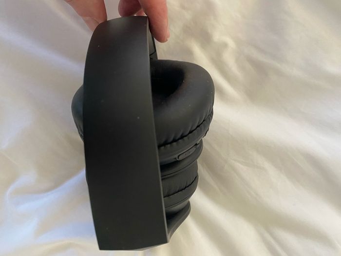 Bluetooth headphones