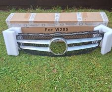 Mercedes front grill.c205