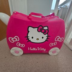 Hello kitty Trunki