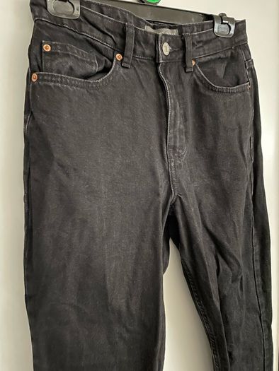 Black mom jeans