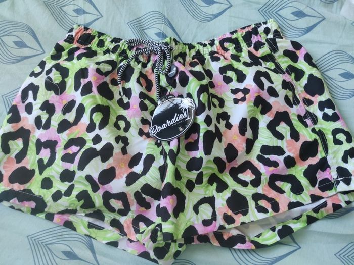New Boardies Men's Swim Shorts Size M