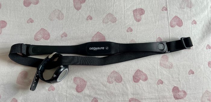 Chest strap heart monitor
