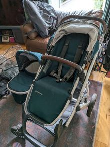 Uppa Baby Vista 2 with accessories