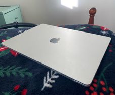 Macbook Air 15 M2 512GB SSD