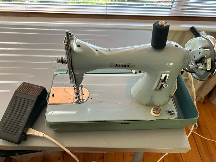 sewing machine