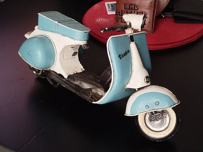 vespa scooter model
