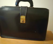 Vintage Cheney England leather bag