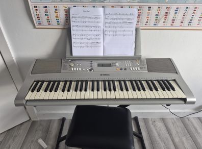 Yamaha Keyboard 61 Keys