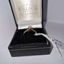 9ct yellow gold ring Image 2