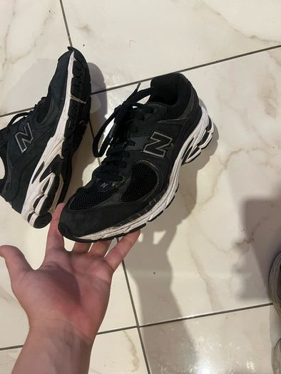 New balance 2002r