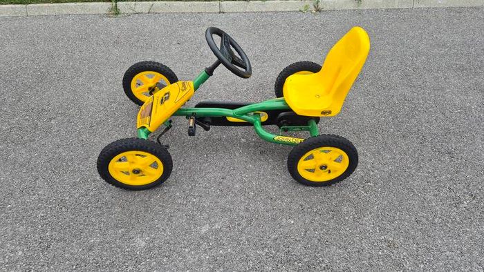 BERG Buddy John Deere Go Kart + BERG Trailer