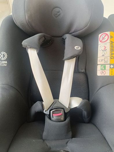Maxi Cosi Pearl 360 Seat and Base