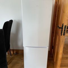 logik fridge