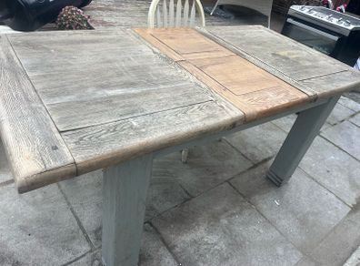 Free table