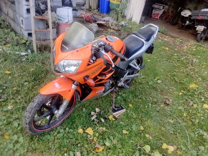 Honda CBR 125 Breaking for parts 2004 to 2007
