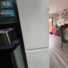 Fridge freezer