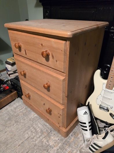 solid pine chest of drawers