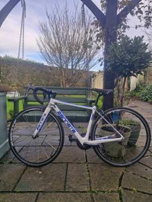 Carbon fibre road bike- Zannata Z82