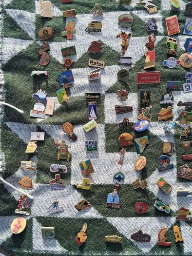 900 Vintage Enamel Pin Badges(rrp 1800-2500 euro)