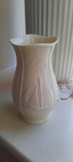 Belleck Fine China Vase
