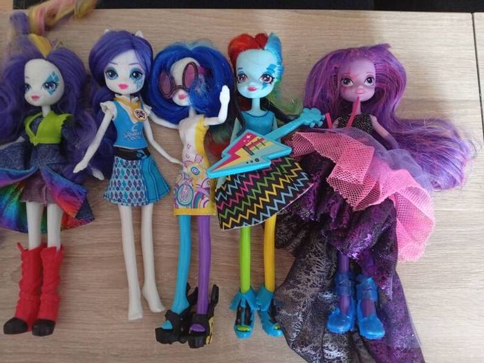My Little Pony Equestria Girls Toy Bundle with DJ Pon3 Convertible