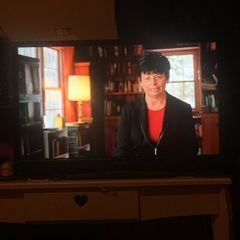 walker tv 32"